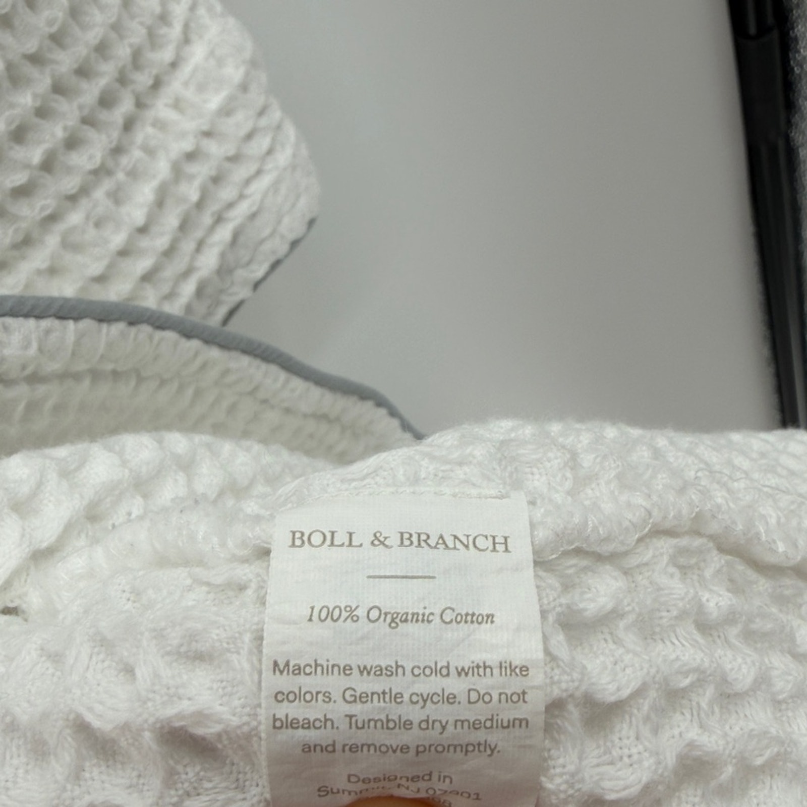 Boll & Branch Organic Cotton Waffle Bathrobe - White/Gray - Large — image 8 of 8